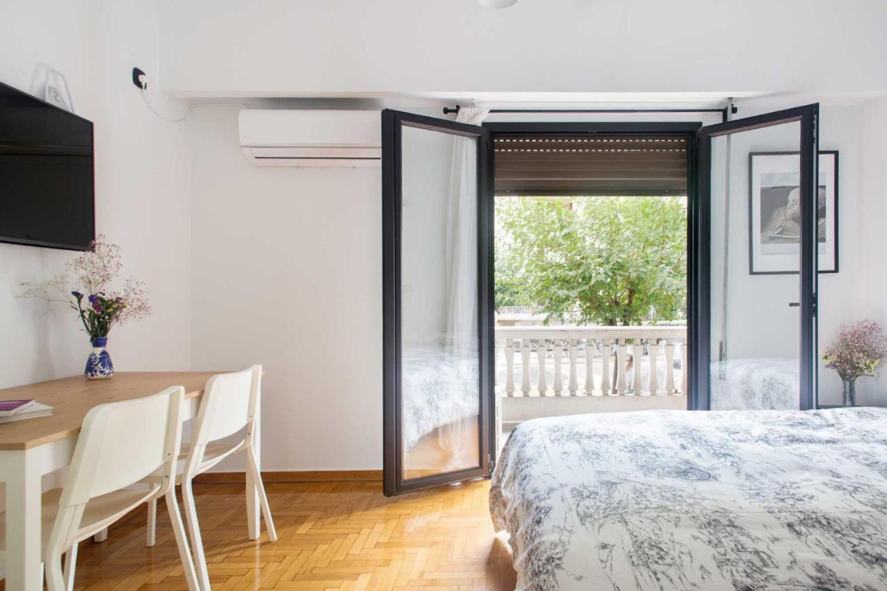 Appartement Newly Renovated Downtown Athens!