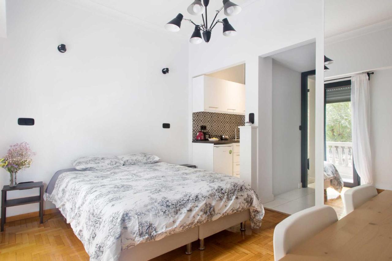 Newly Renovated Downtown Athens! Atena